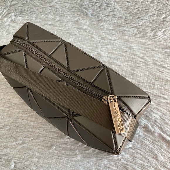 BAO BAO ISSEY MIYAKE Matte Black Cuboid Shoulder Bag - Picture 5 of 8